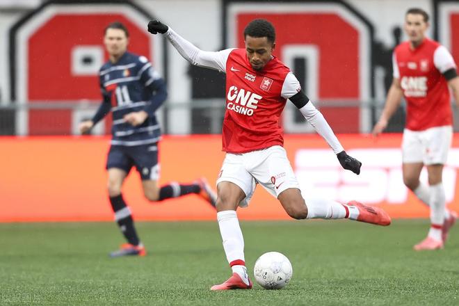 班亚马与老 班亚马与老