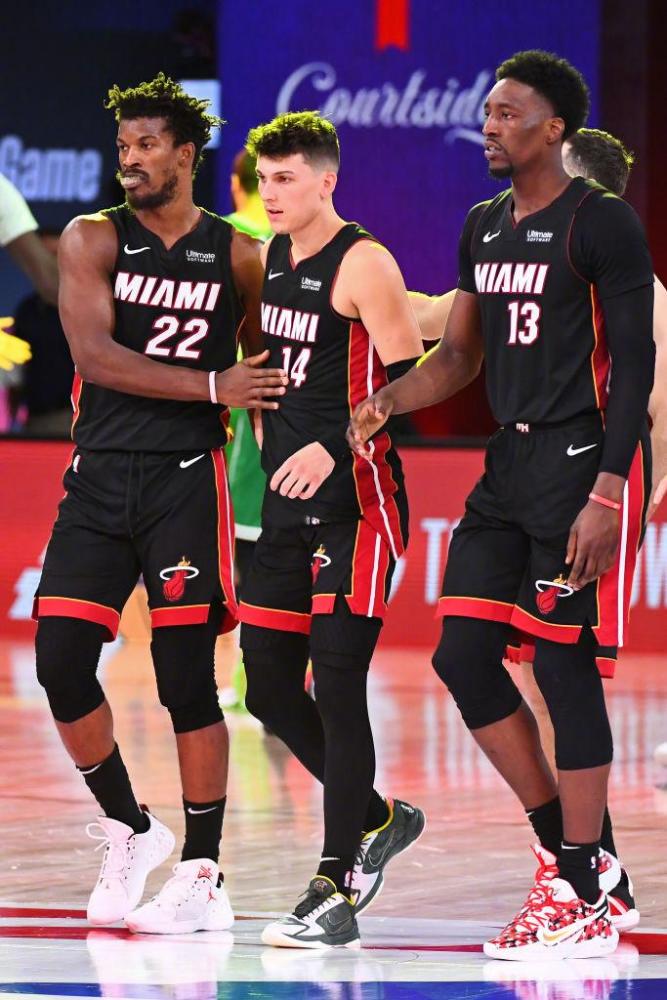 6篮板和5 6篮板和5