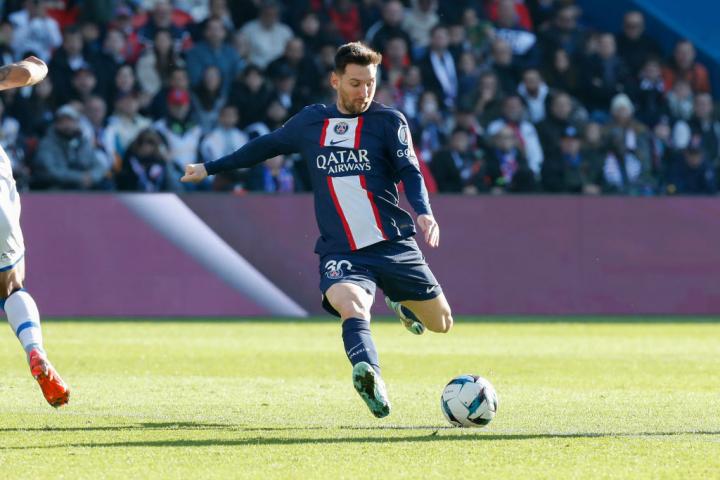 塞尔：西足协在研究拉波尔特转会毕巴的操作，预计几小时内解决