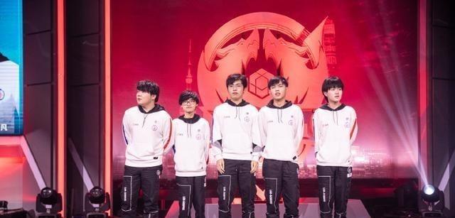 场长传多次 场长传多次