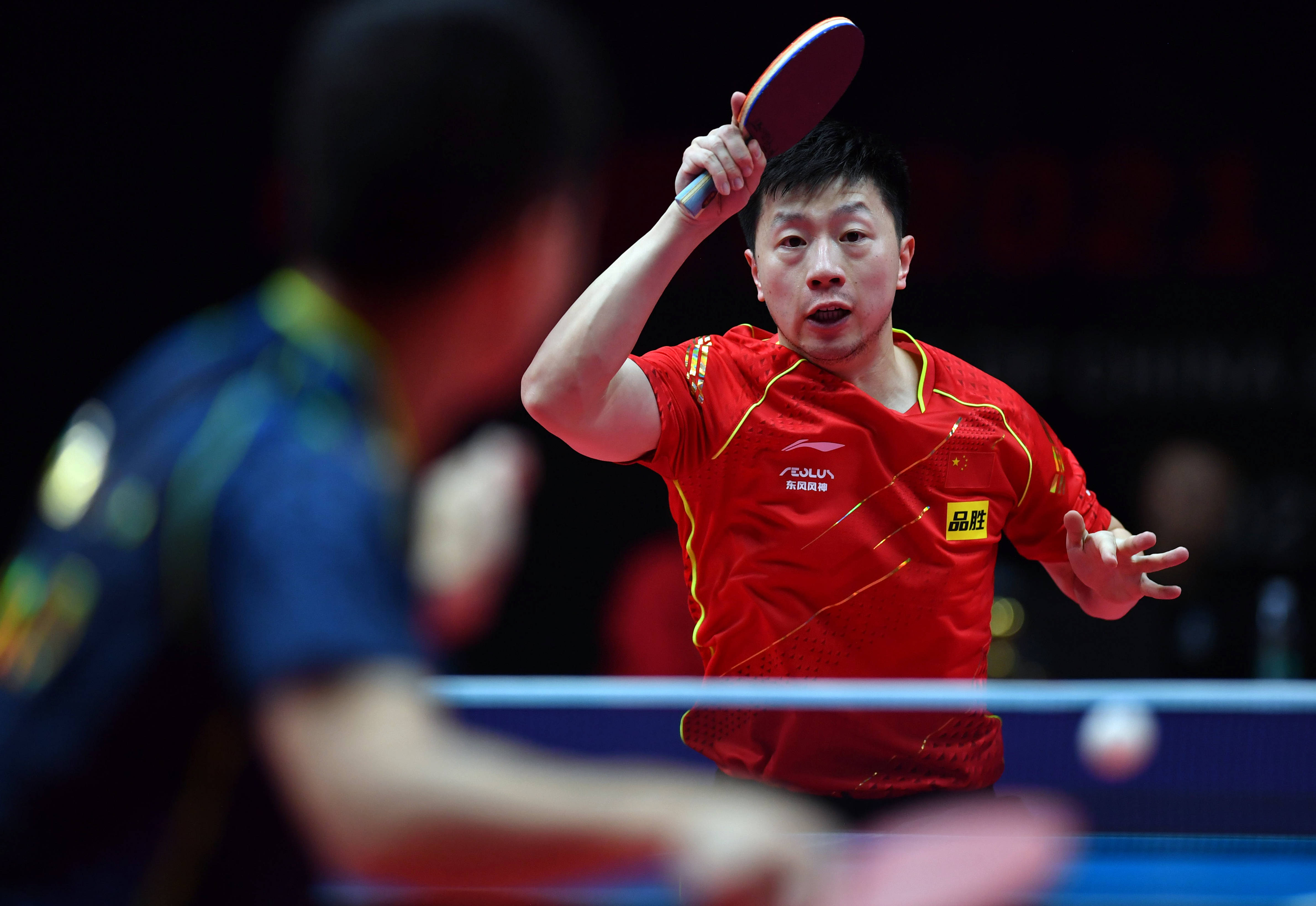 在这场引人 在这场引人